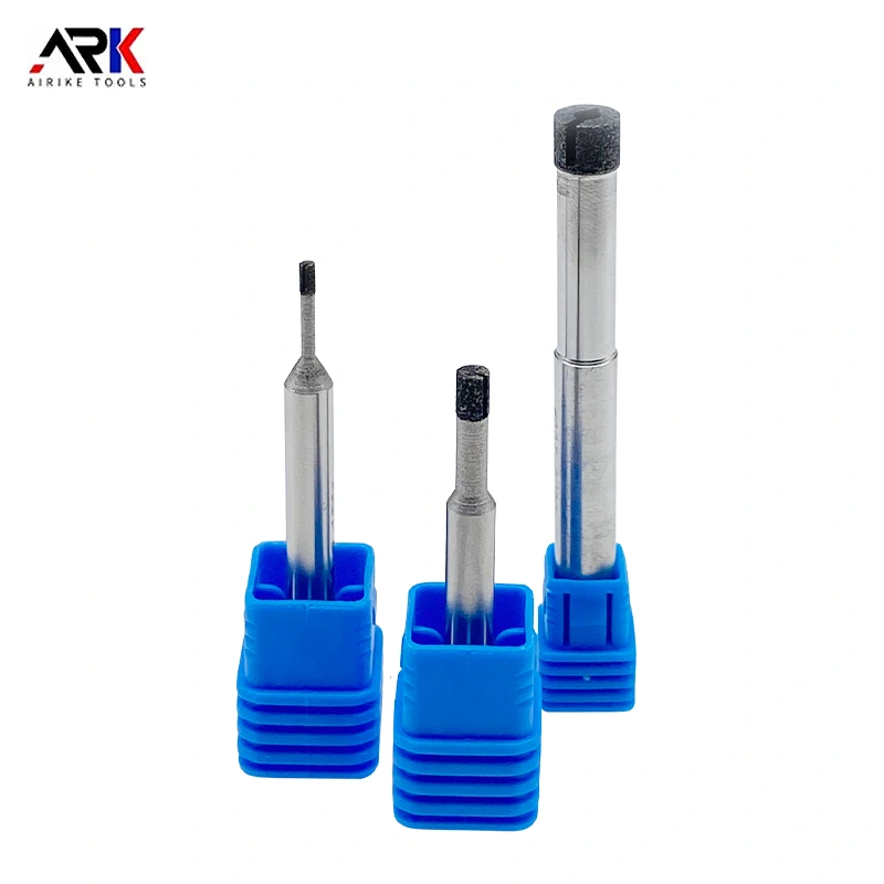 Diamond sintered grinding head